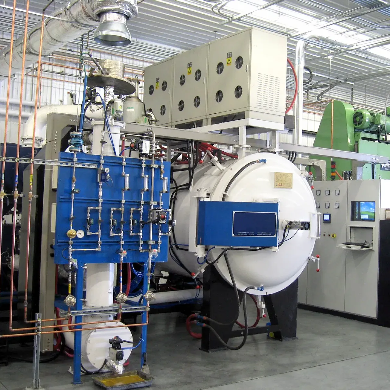 Вакуумно-компрессионная печь спекания ERSTVAK VCS-3312